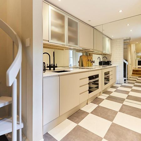 The Designers Suite Kensington - Stylish 1Bdr Flat Лондон Екстериор снимка