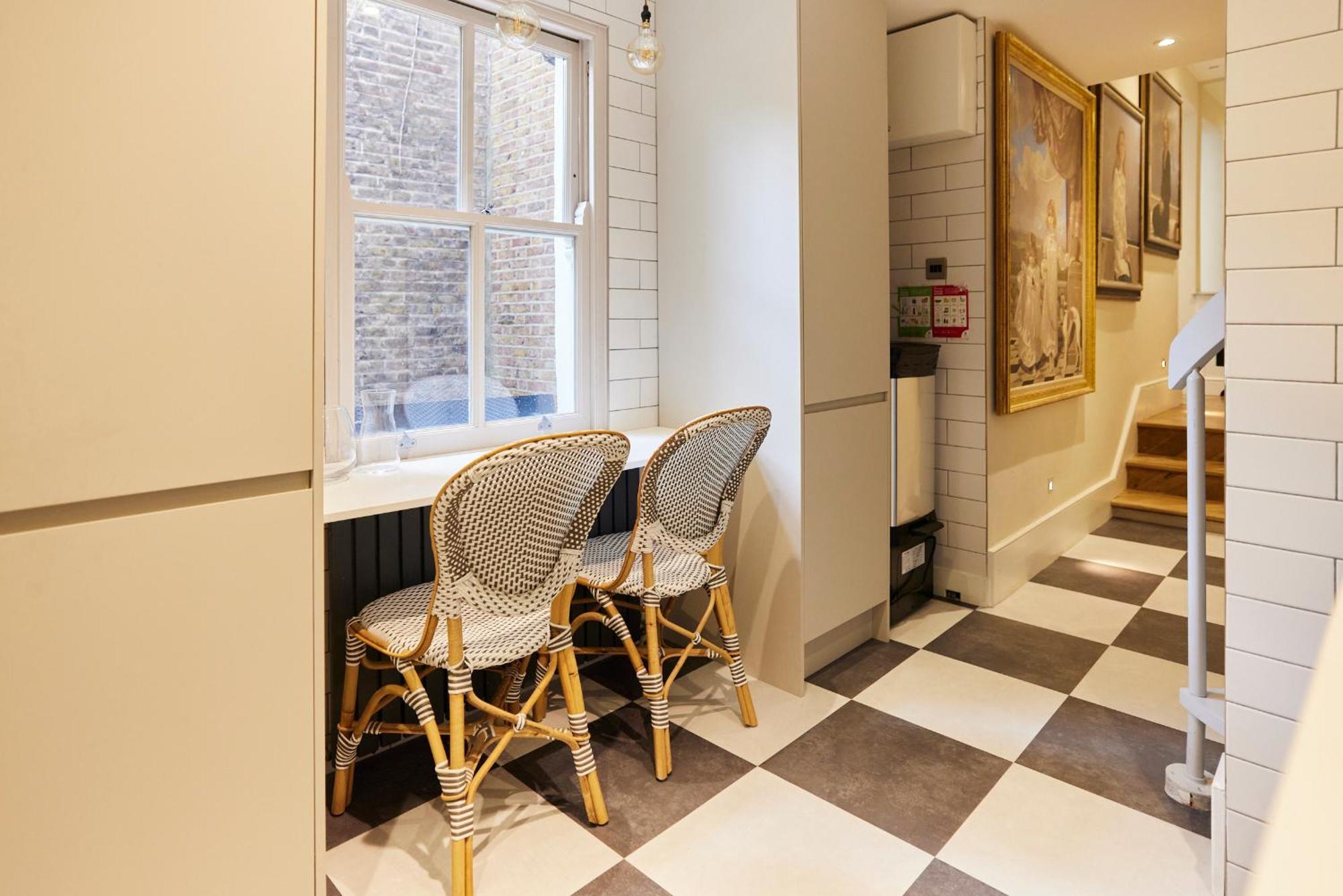 The Designers Suite Kensington - Stylish 1Bdr Flat Лондон Екстериор снимка